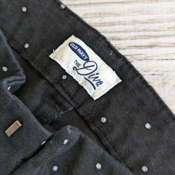 Old Navy Diva Black with White Polkadot Cropped Pants Sz 6 Regular - Picture 4 of 6